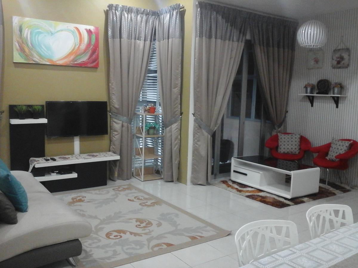 Miker Homestay Seri Iskandar Extérieur photo
